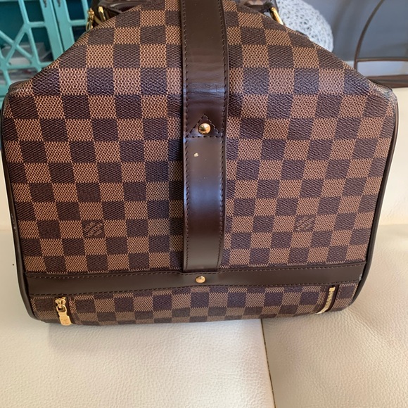 Louis Vuitton Luggage - Picture 8 of 9